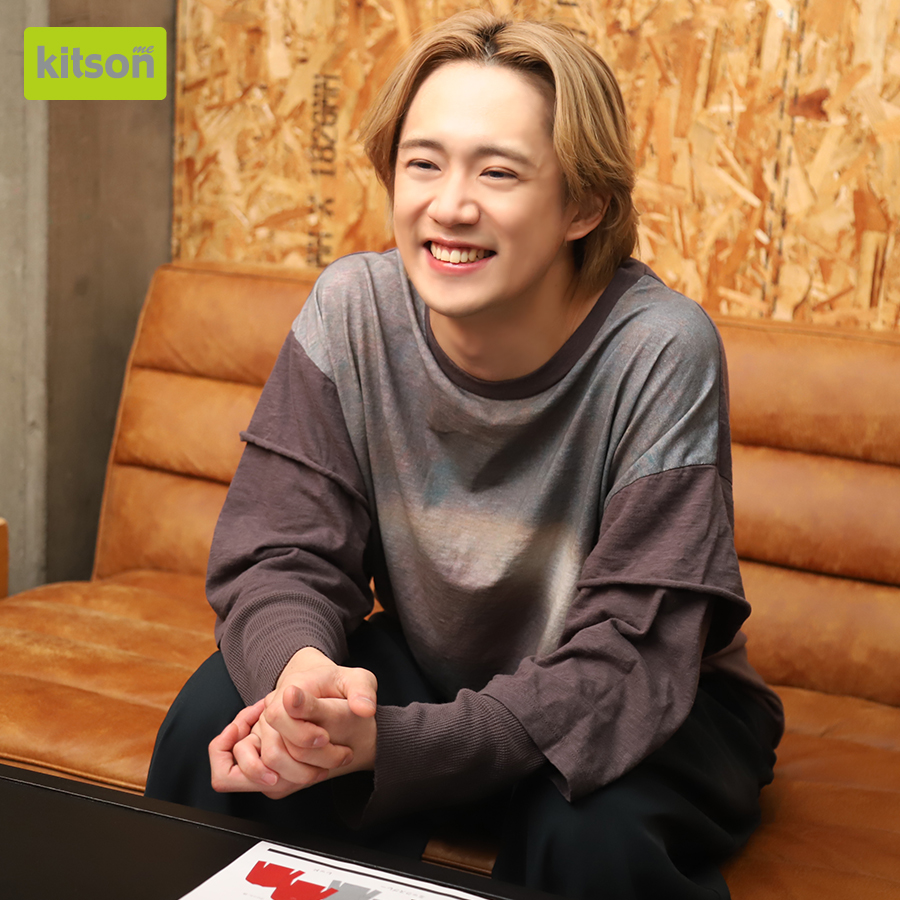 前川優希 × Kitson me コラボスウェットパンツ