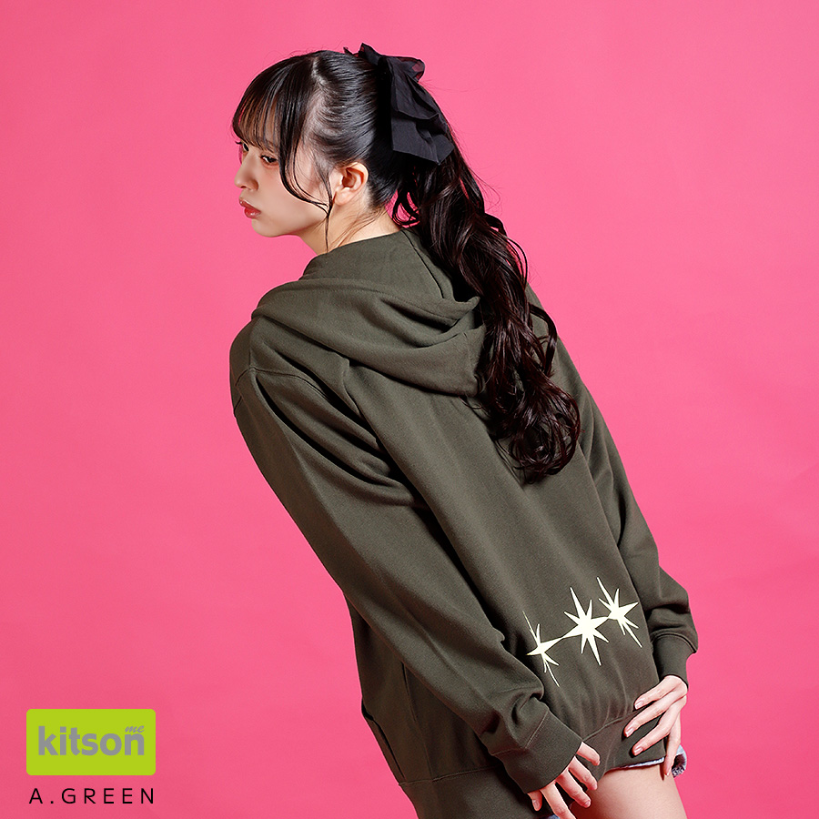 みと　TMT ブラック パーカー Mサイズ ショップバッグ付き 美品 三品瑠香 × Kitson me コラボZIPパーカー